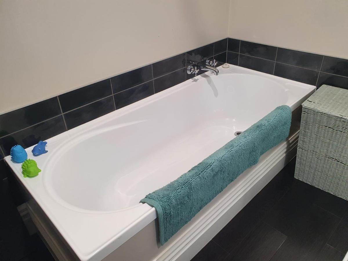 Roslyn Business Studio - 2 Bedroom Данідін Екстер'єр фото